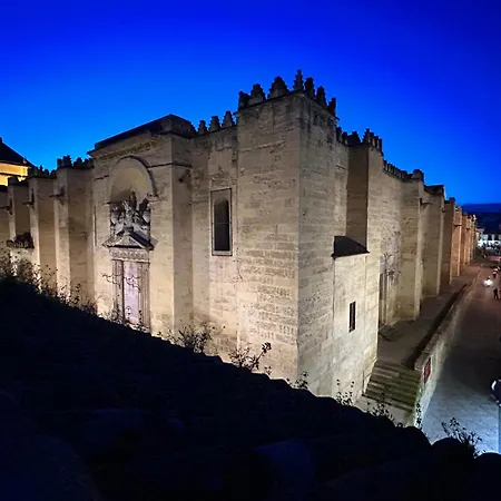 Apartamento Junto A La Mezquita Y El Guadalquivir Cordoba Exterior photo